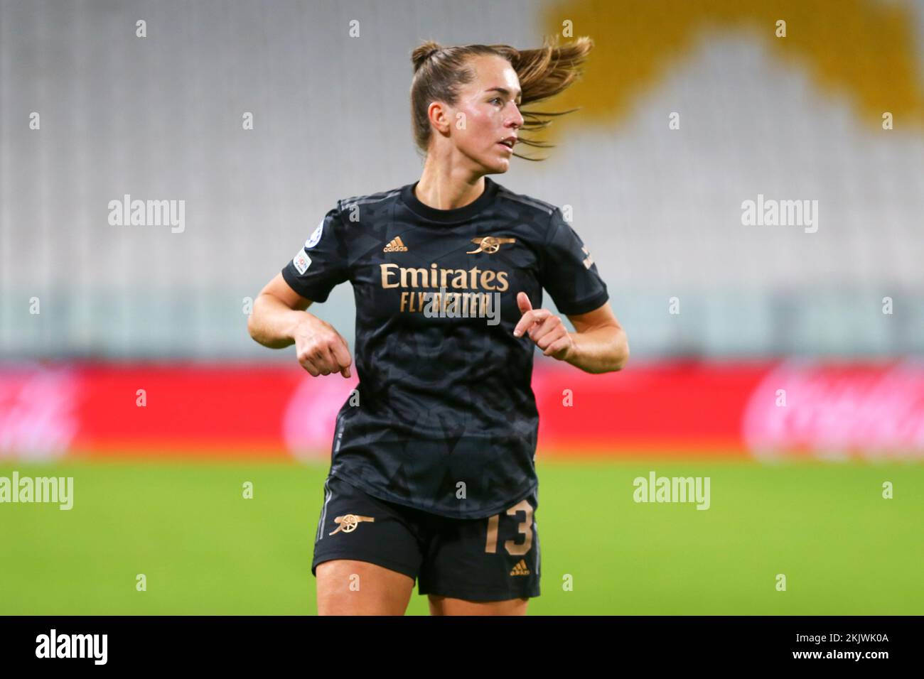 TURIN, ITALIEN, 24. NOVEMBER 2022. Lia Walti von Arsenal Women während des UWCL-Spiels (Gruppe C) zwischen dem FC Juventus Women und dem FC Arsenal Women am 24. November 2022 im Allianz-Stadion in Turin, Italien. Kredit: Massimiliano Ferraro/Alamy Live News Stockfoto