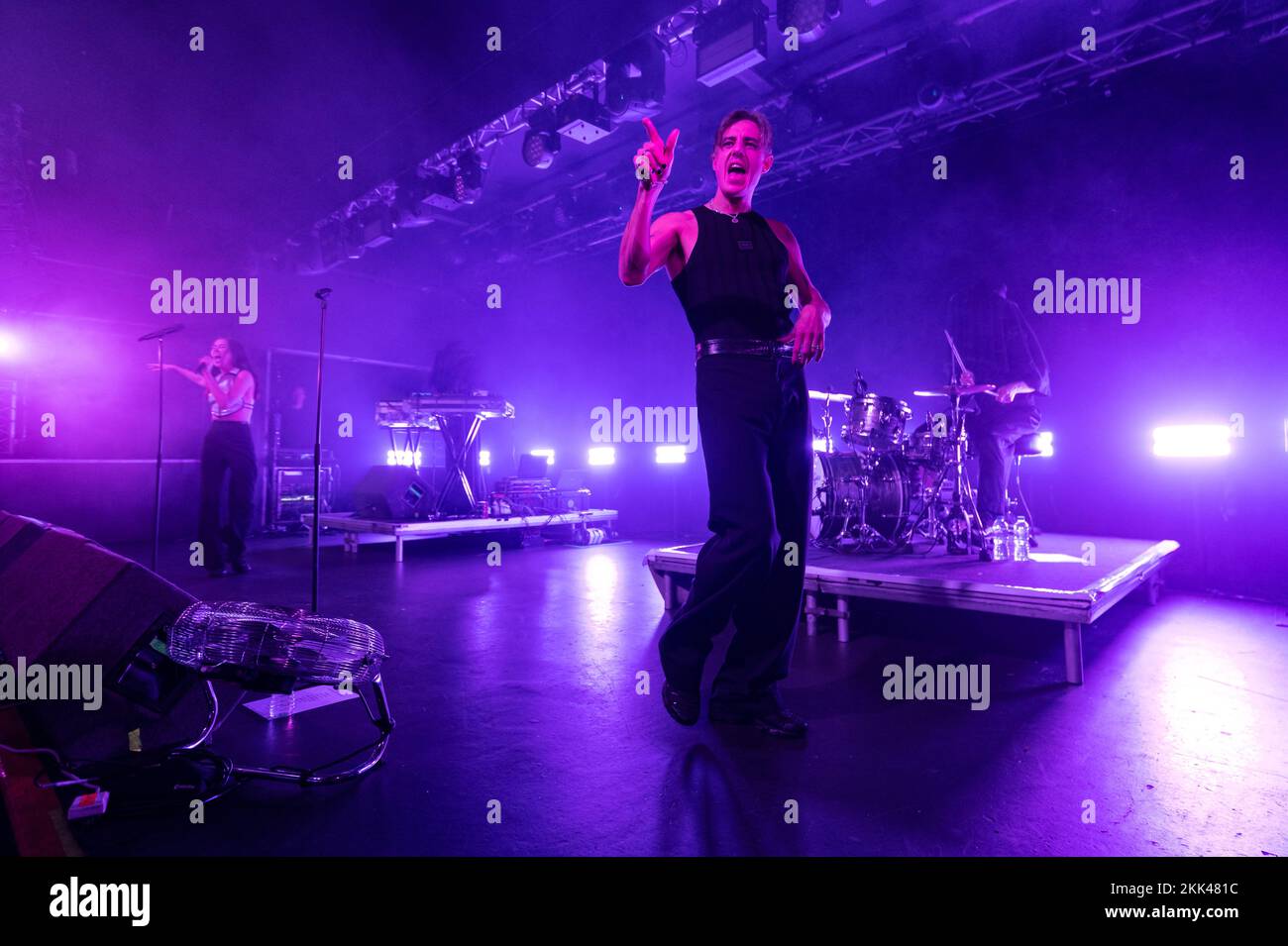 Nottingham, Großbritannien. 24.. November 2022. Confidence man tritt bei Stylus, Leeds, UK auf. Kredit: Gary Stafford/Alamy Live News Stockfoto