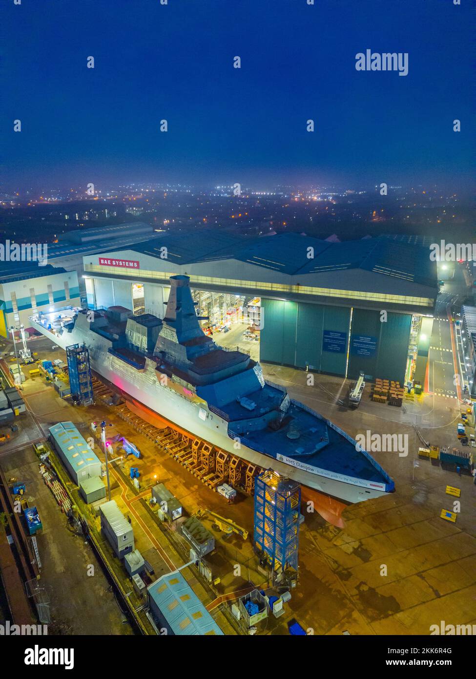 Luftaufnahme der HMS Glasgow A Typ 26 AntiUBootFregatte in der BAE