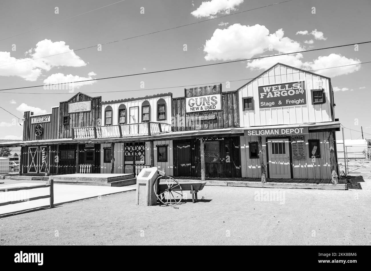 Seligman, USA - 8. Juli 2008: Das historische Seligman Depot an der historischen Route 66 in Seligman, Arizona, USA. Das Lager Seligmans wurde 1904 erbaut und ist heute das beste Stockfoto