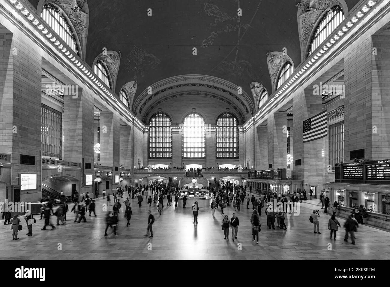 New York, USA - 22. Oktober 2015: Menschen im Grand Central Terminal, New York City, das 1871 erbaut wurde. Dies ist der größte U-Bahn-Terminal Stockfoto