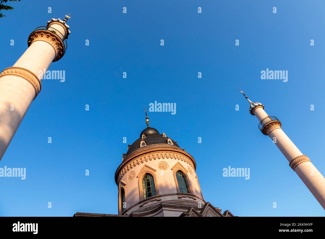 Schwetzingen, Deutschland - 11. September 2020: Die berühmte Moschee im Schlossgarten von Schwetzingen. Stockfoto