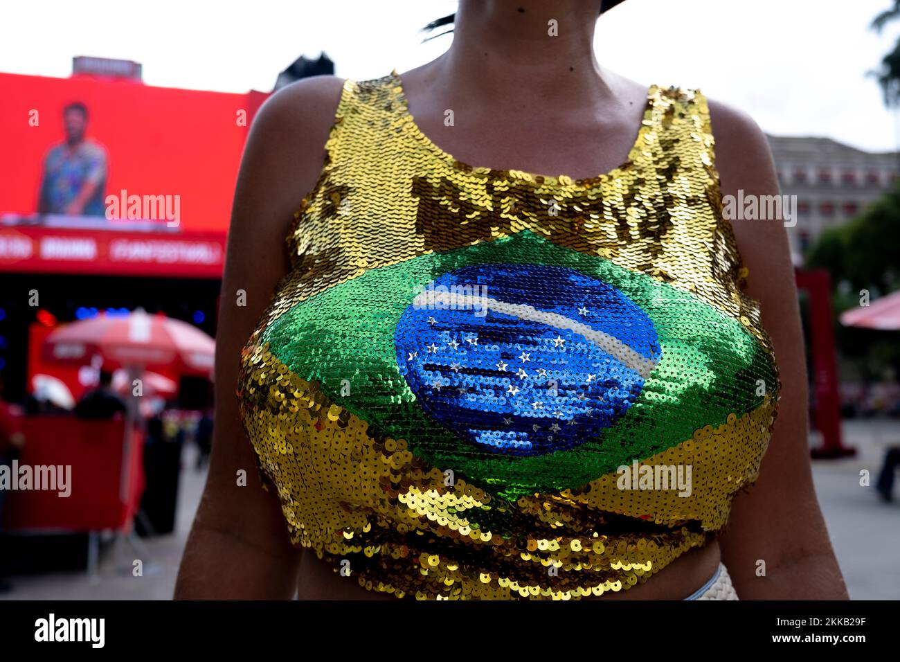 24. November 2022: brasilianische Fans reagieren auf das Spiel zwischen Brasilien und Serbien für die Weltmeisterschaft 2022 im Fanfest in Sao Paulo (Bild: © Dario Oliveira/ZUMA Press Wire) Stockfoto