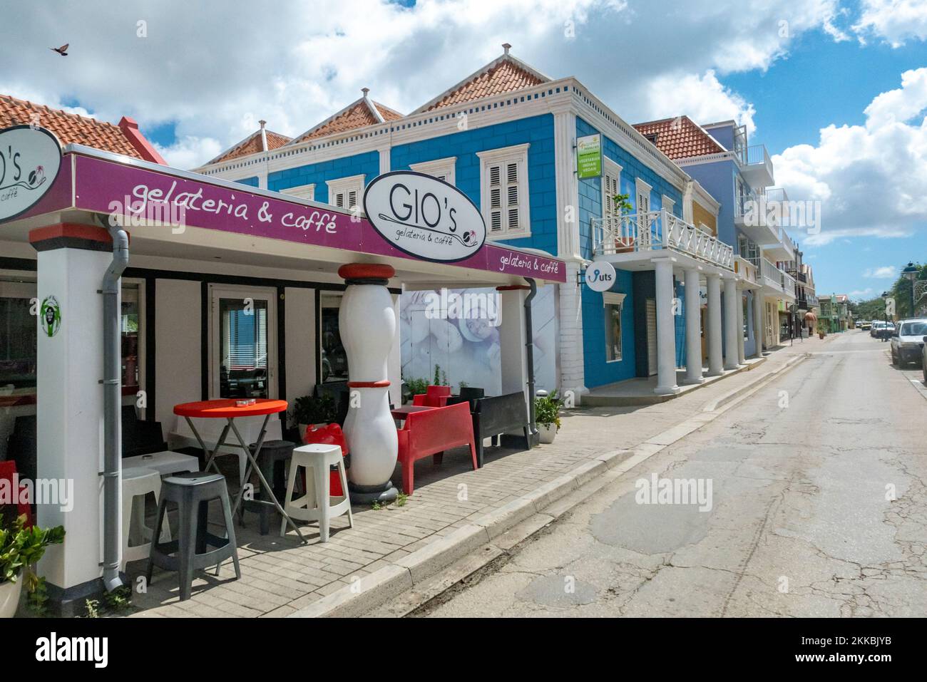 Kralendijk, Bonair - 17. November 2019: Südlich des Hurrikan-Gürtels gelegen und wegen der konstanten Brise, der Temperaturen und des geringen Regens, Bonaire i Stockfoto