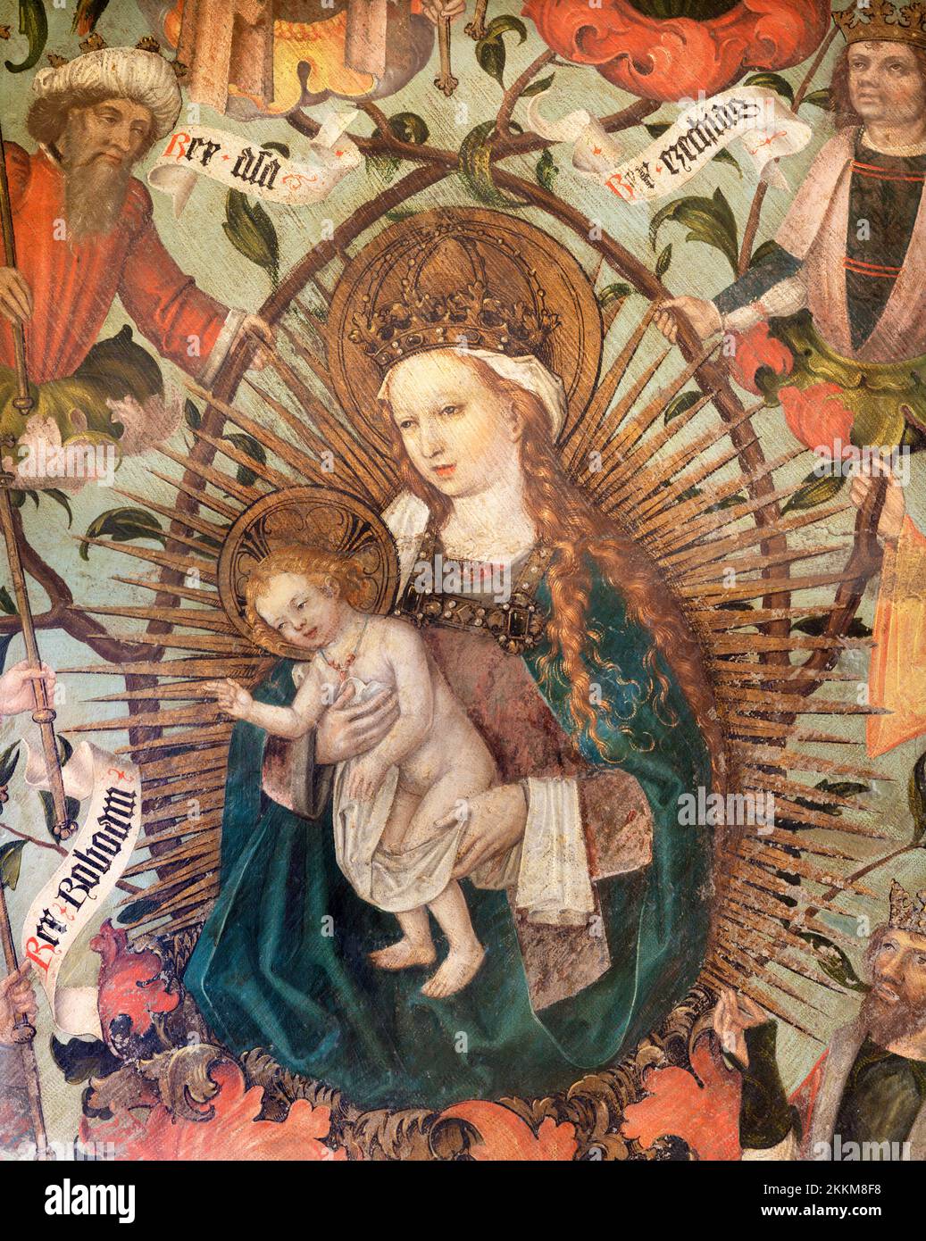 BERN, SCHWEIZ - 27. JUNI 2022: Fresko der Madonna unter den alttestamentlichen Königen in der Kirche Franzosichche Kirche von anonym Nelkenme Stockfoto
