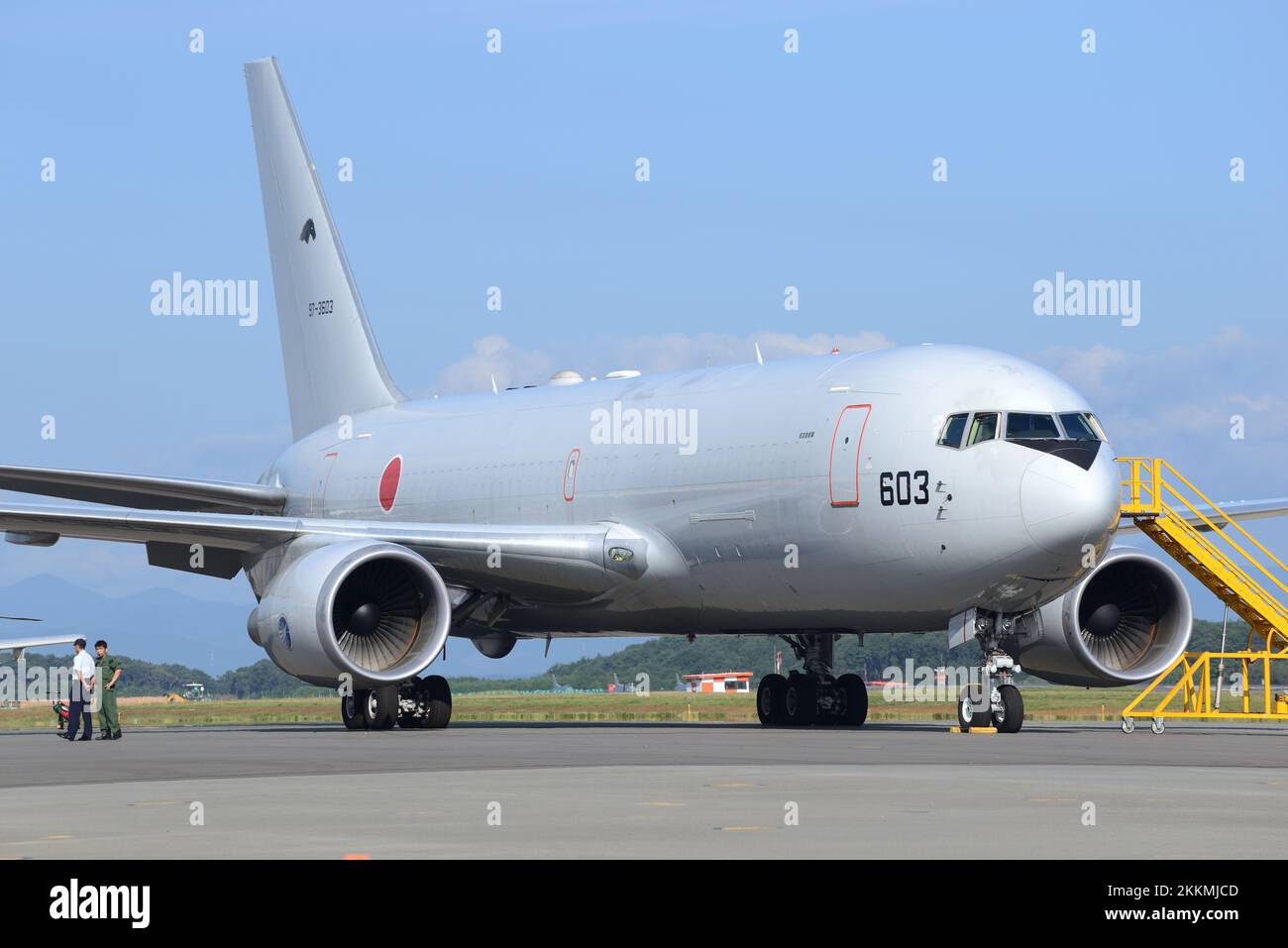 Präfektur Aomori, Japan - 07. September 2014: Japan Air Self-Defense Force Boeing KC-767 Luftbetankung und strategische Transportflugzeuge. Stockfoto