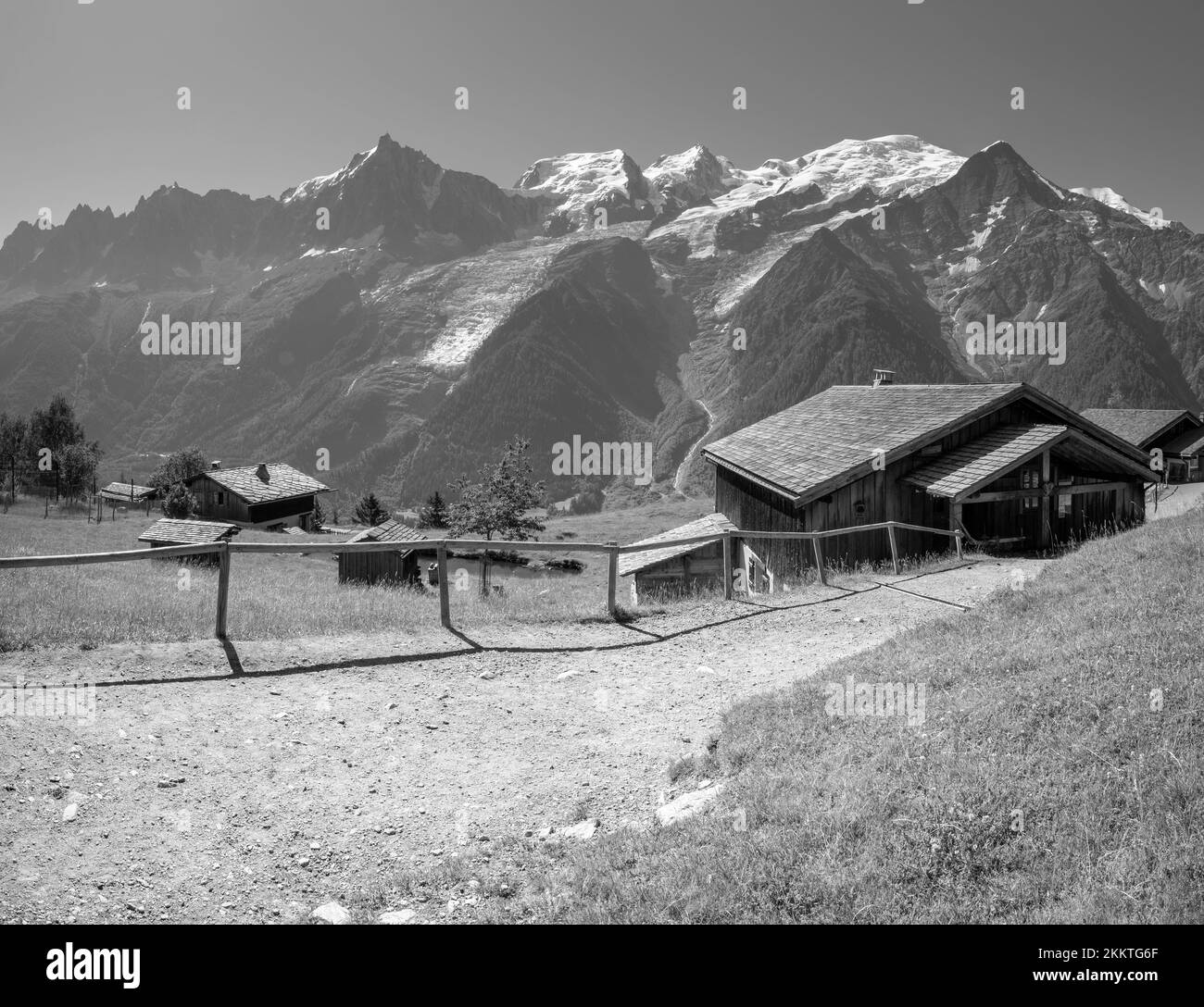 Das Mont-Blanc-Massiv und die Aiguille du Midi - Les Houches - Parc de Merlet Stockfoto