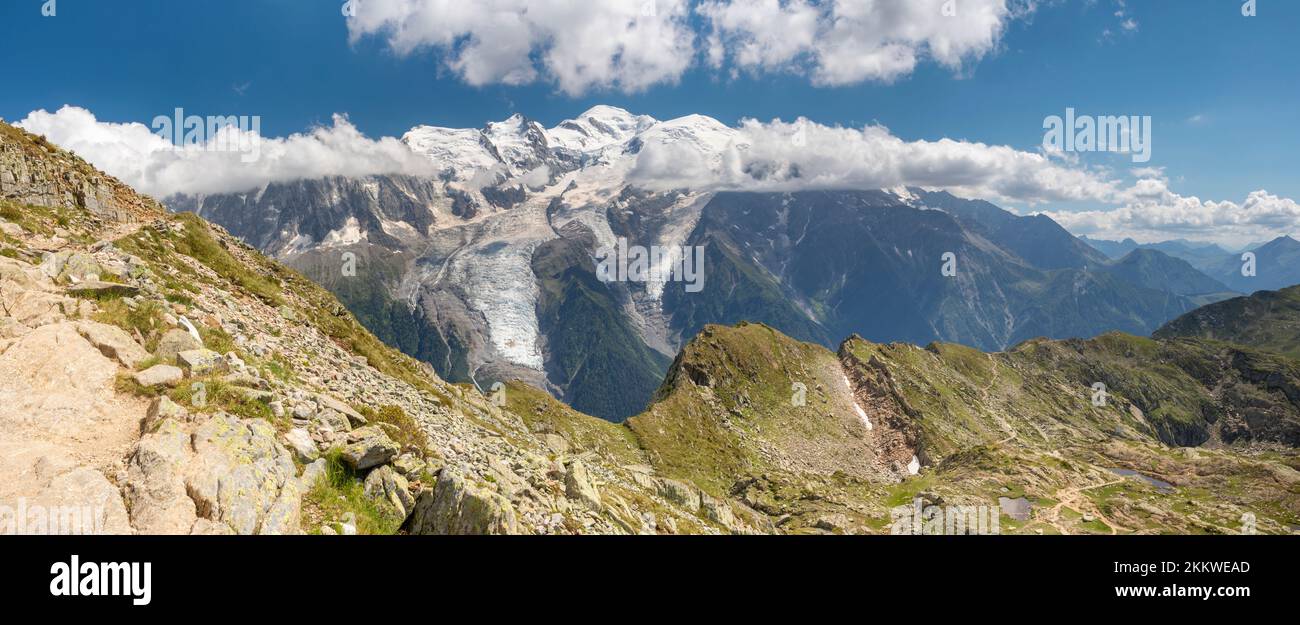 Das Panorama des Mont Blanc Massivs - Chamonix. Stockfoto