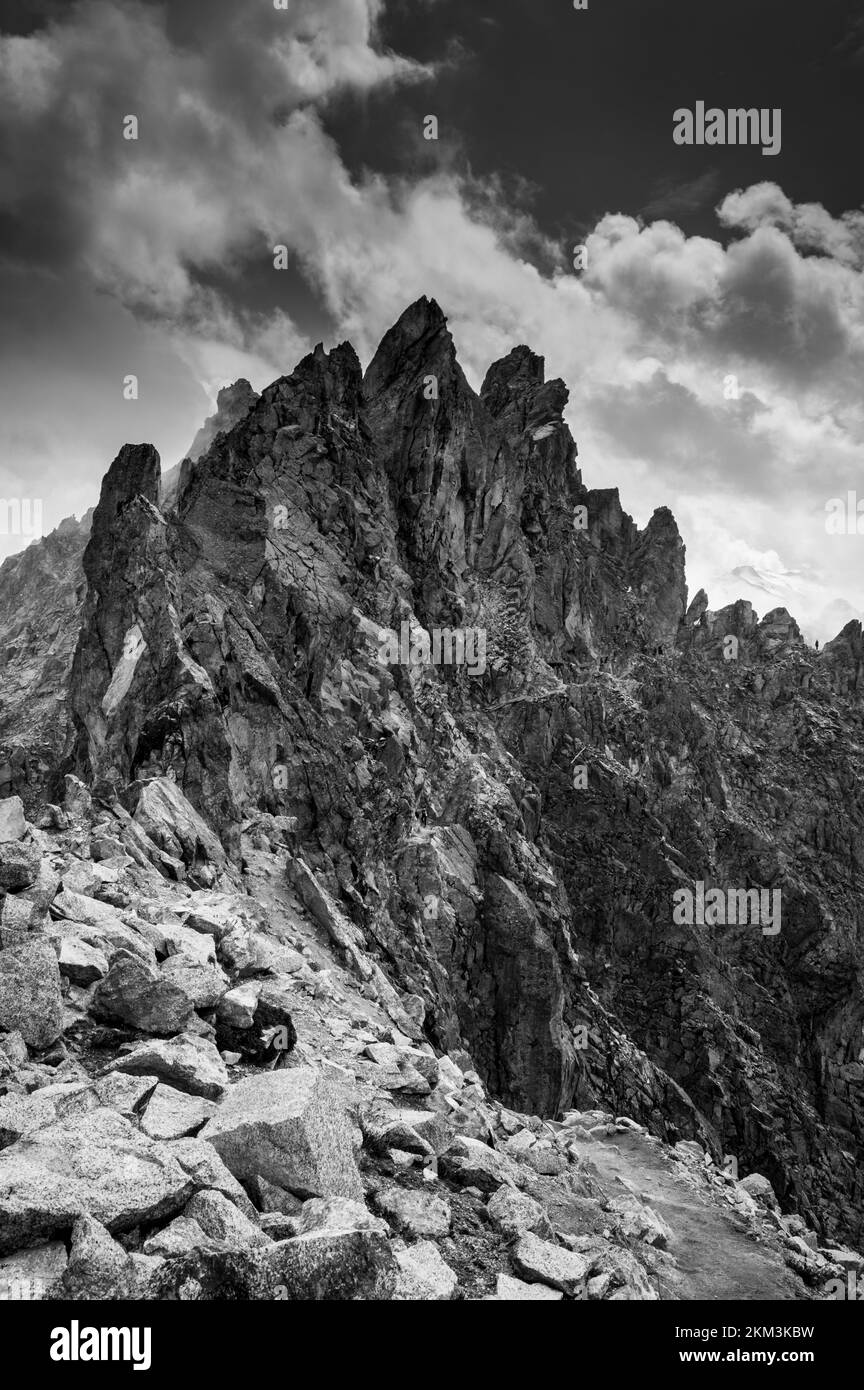italienische dolomiten auf dem Tonale, trentino, Italien. Schnee auf dem Berg der Dolomiten. Stockfoto