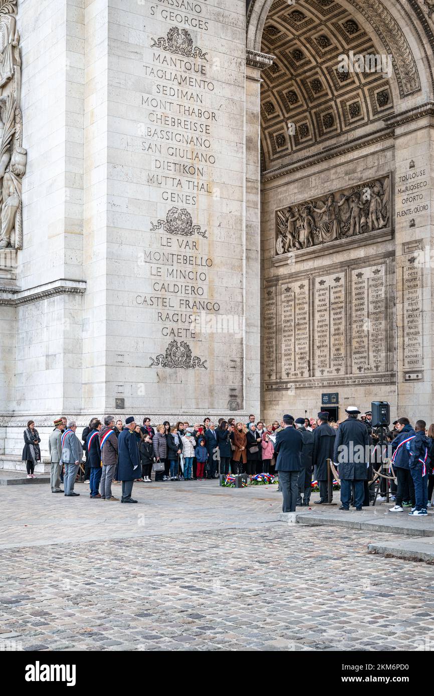 Gedenkfeier unter dem Arc de Triomphe de l'Etoile, Paris, Frankreich Stockfoto