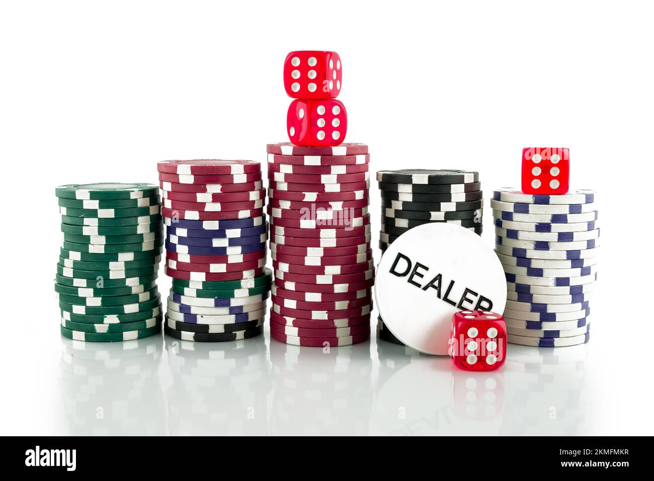 Stapel Poker-Chips, buntes Casino-Chips-Set Stockfoto