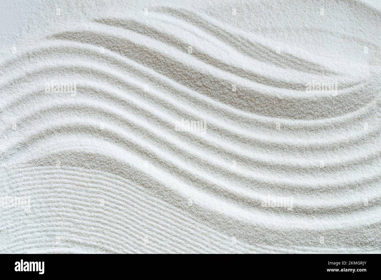 Weißer Sand mit Zen-Muster Stockfoto