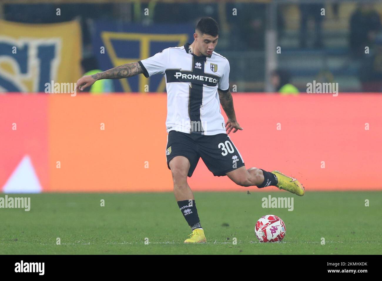 Parma, Italien. 26.. November 2022. LAUTARO VALENTI (PARMA) während des Spiels Parma Calcio gegen Modena FC, italienisches Fußballspiel der Serie B in Parma, Italien, November 26 2022 Kredit: Independent Photo Agency/Alamy Live News Stockfoto