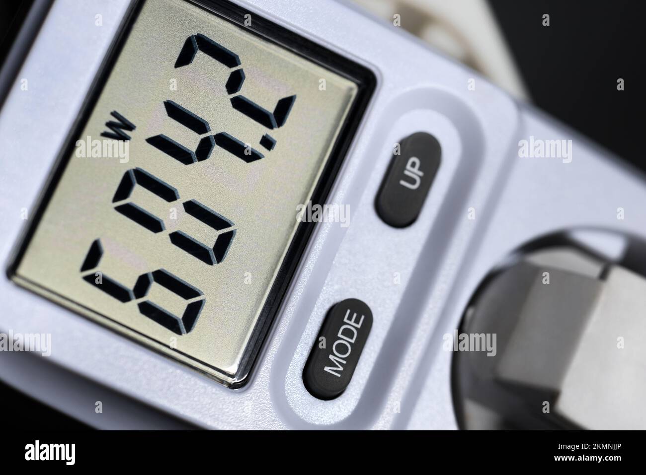 Wattmeter Wattmeter Wattmeter-Messgerät Messen-Test für den Energieverbrauch der elictricity Wattage am Netzstecker Stockfoto