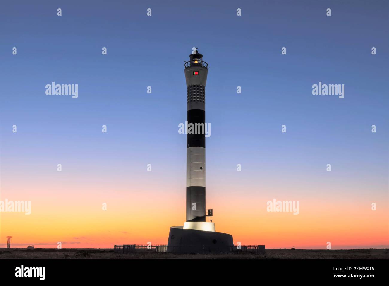 England, Kent, Dungeness, der neue Leuchtturm in Dawn Stockfoto