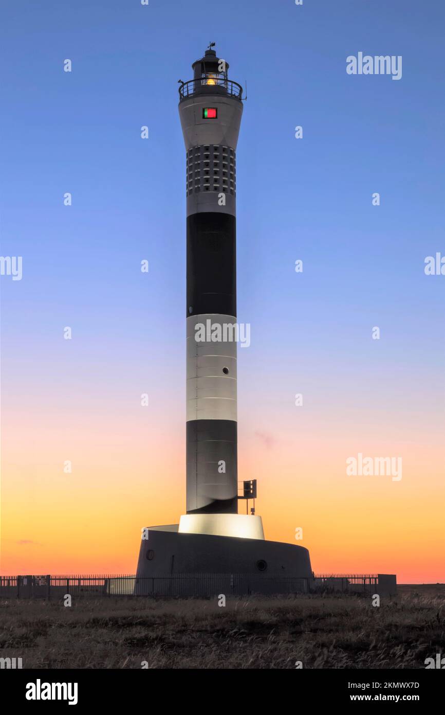 England, Kent, Dungeness, der neue Leuchtturm in Dawn Stockfoto