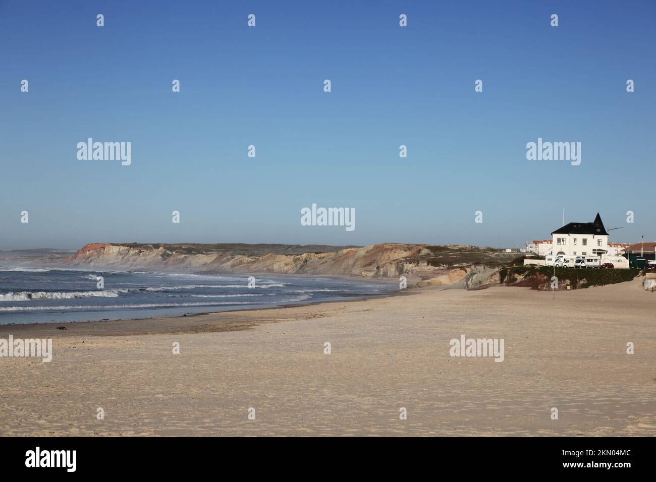 Prainha Beach - Baleal Portugal. Dieser Küstenabschnitt in der Nähe von Peniche ist ein beliebtes Reiseziel im Westen Portugals Stockfoto