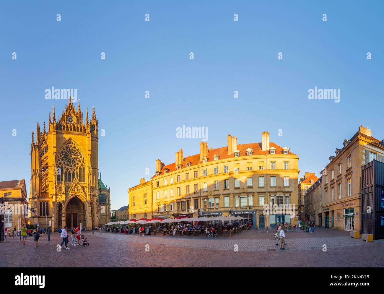 Metz: Kathedrale St. Stephen (Cathédrale Saint Etienne), Westfront in Lothringen (Lothringen), Mosel (Mosel), Frankreich Stockfoto