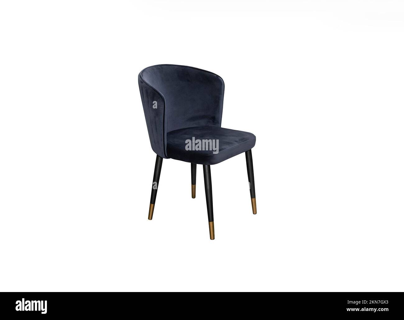 Komfortabler schwarzer Velours-Sessel auf weißem Hintergrund. Innenraum Stockfoto