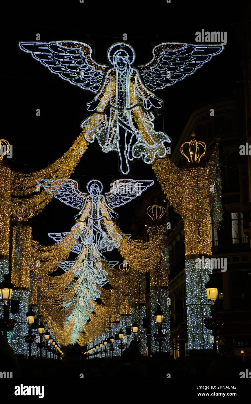 Málaga, Spanien. 26.. November 2022 Die Weihnachtslichter schalten sich ein. Stockfoto