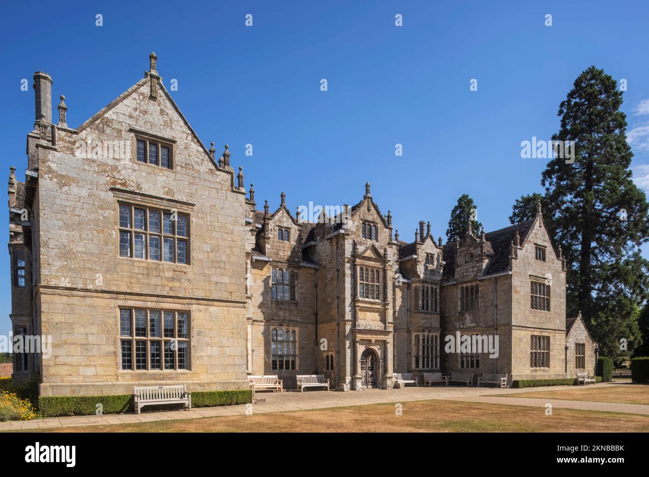 England, West Sussex, Wakehurst, Wakehurst Place House und Gärten Stockfoto