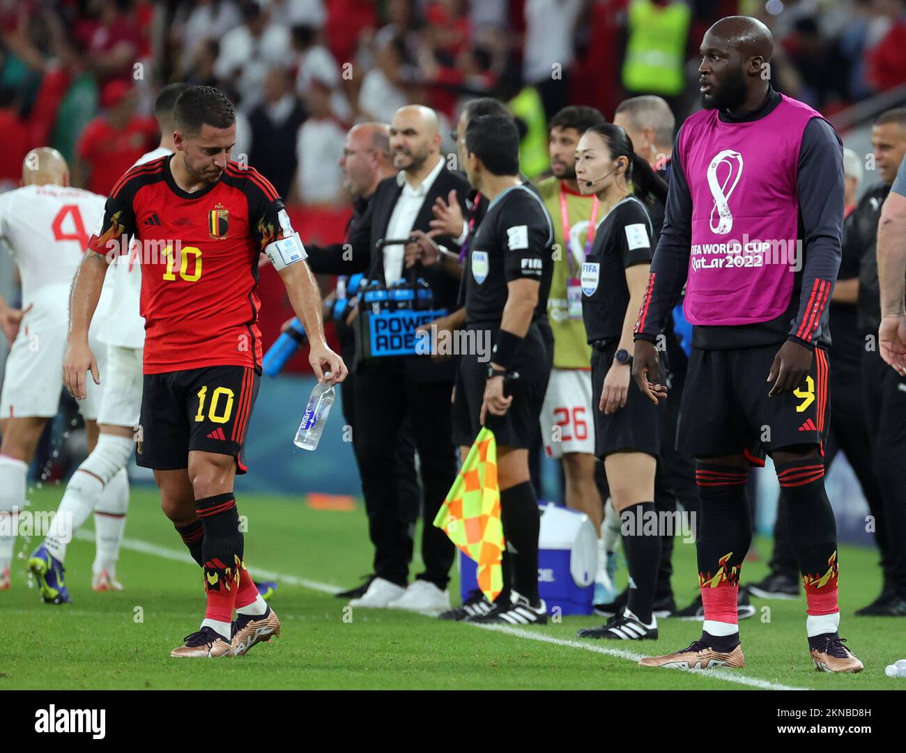 Belgiens Eden Hazard verlässt am Sonntag, den 27. November 2022, um die Hälfte der Zeit während eines Fußballspiels zwischen der belgischen Nationalmannschaft der Roten Teufel und Marokko in Gruppe F der FIFA-Weltmeisterschaft 2022 im Al Thumama-Stadion, Doha, Staat Katar. BELGA PHOTO VIRGINIE LEFOUR Stockfoto