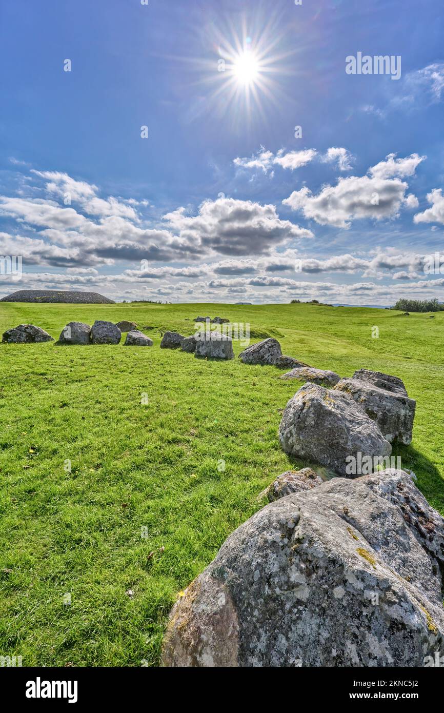 Archäologische Stätte des prähistorischen Steinkreises des Steinkreises von Carrowmore im Bezirk Mayo, Republik Irland Stockfoto