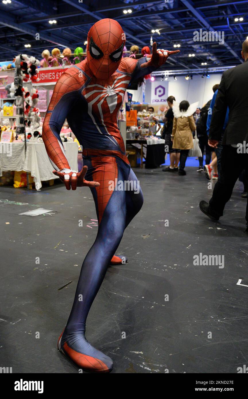 Spider-man-Cosplay auf der MCM Comic Con in London Stockfoto