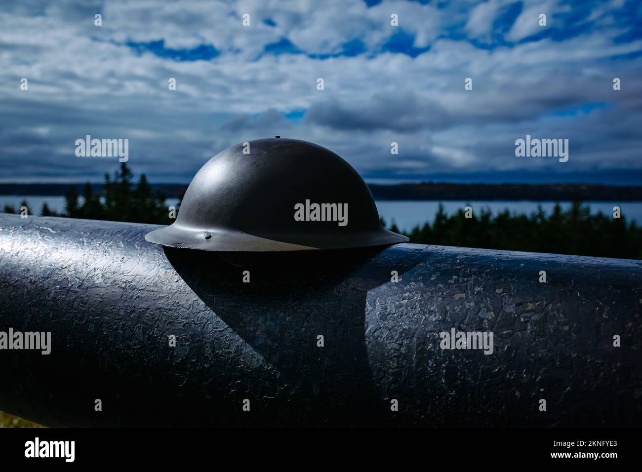 Brodie Helm (Mark 1 Halmet) wurde erstmals während des Ersten Weltkriegs (1914-1918) von der Canadian Expeditionary Force von 1916-1938 verwendet. Stockfoto