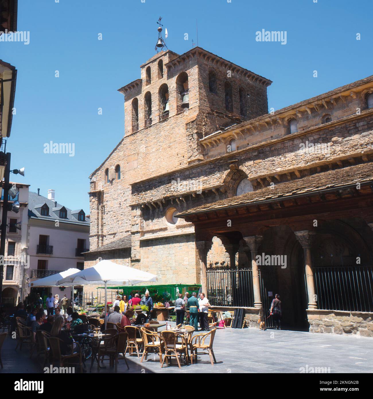 Jaca, Provinz Huesca, Aragon, Spanien. Romanische Kathedrale San Pedro Apóstol. Kathedrale des Petersdoms. Stockfoto