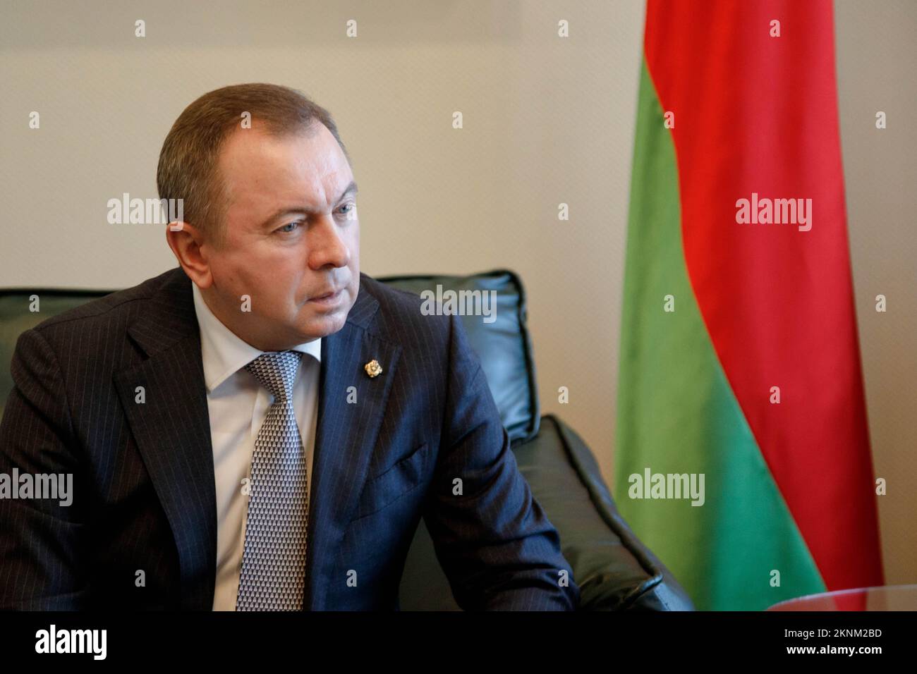 Vladimir Makei (oder Uladsimir Makiej), Außenminister der Republik Belarus während des Interviews mit belarussischen unabhängigen Journalisten. Wladimir Wladimirovich Makei (oder Uladsimir Makiej) starb am 26. November 2022 in Minsk. Er war 64 Jahre alt. Es gibt keine Informationen, dass er eine chronische Krankheit hatte. Die belarussischen Behörden haben seine Todesursache nicht angegeben. Makei diente von 2012 bis zu seinem Tod im Jahr 2022 als Außenminister von Belarus. Seit 2015 wird er als ziemlich demokratischer Führer wahrgenommen. Nach den Massenprotesten in Belarus, die als Reaktion gehalten wurden Stockfoto