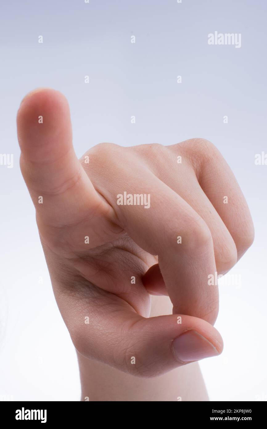 Menschliche Hand zeigt auf weißem Hintergrund Stockfoto