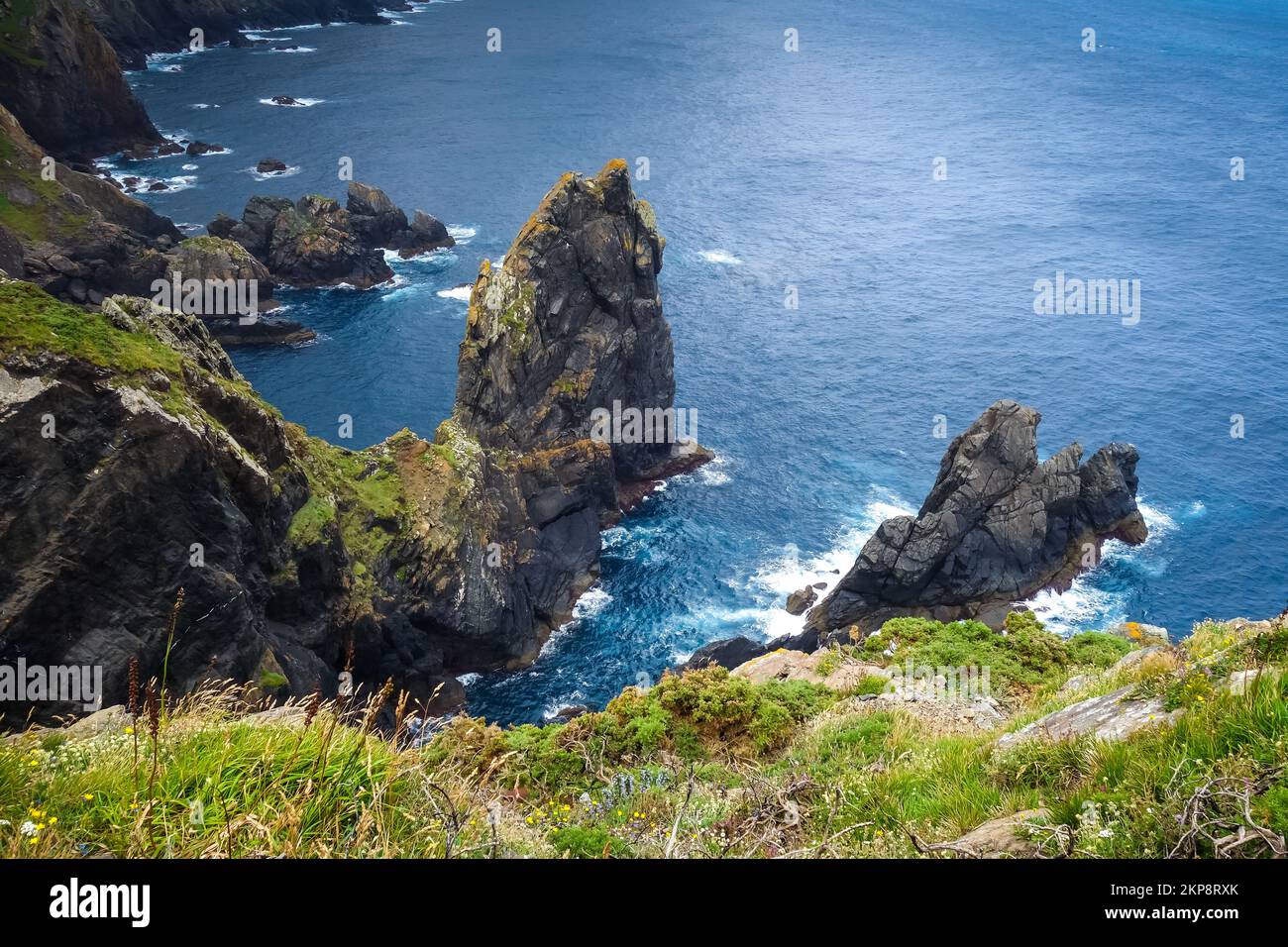 Kap Ortegal Klippen und blick auf den atlantik, Galicien, Spanien Stockfoto