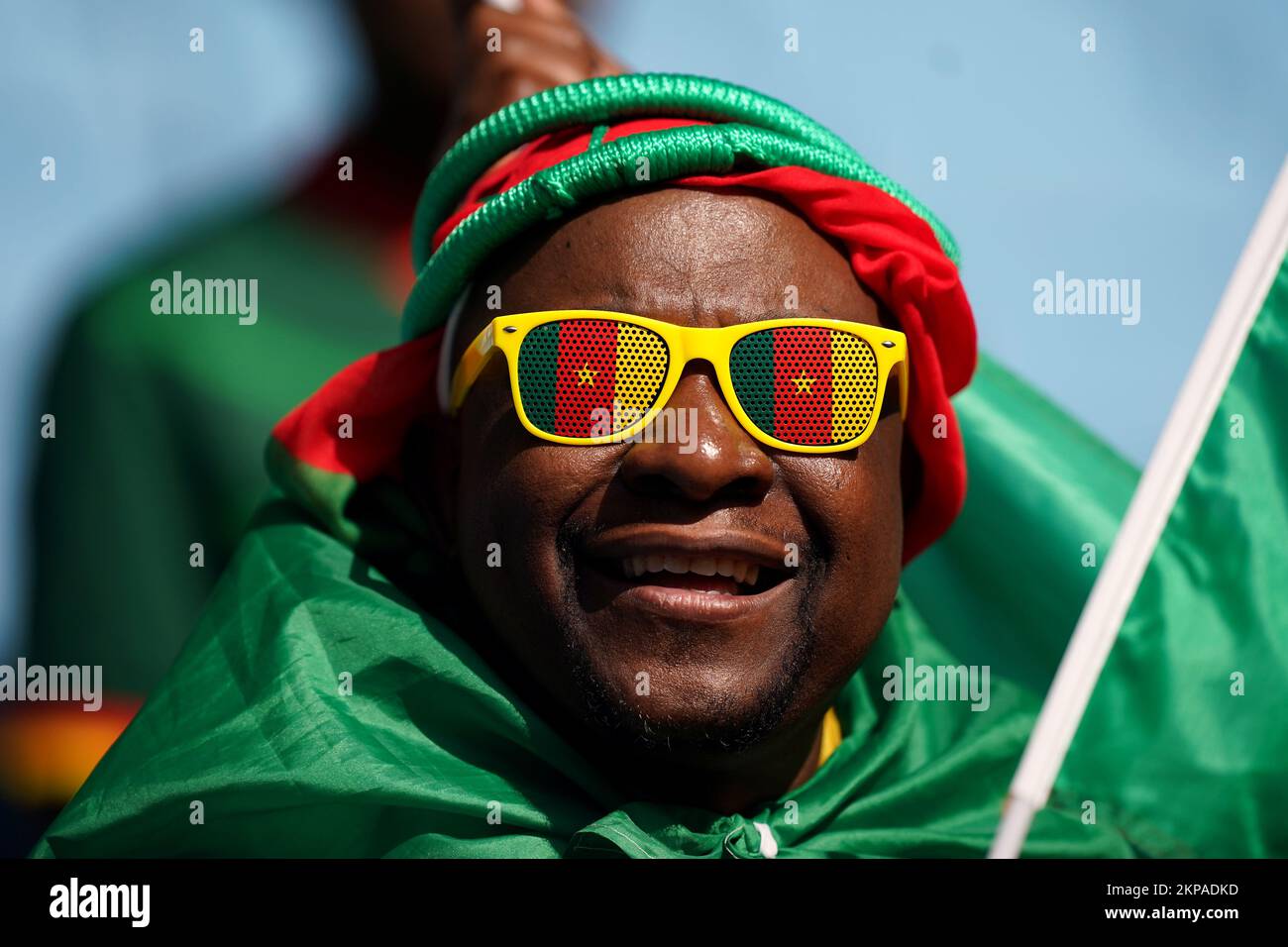 Ein kamerunischer Fan vor dem FIFA-Weltmeisterschaftsspiel der Gruppe G ...