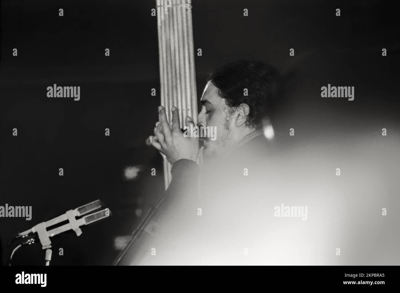 Egberto Gismonti, brasilianischer Komponist, Gitarrist und Pianist, Live-Konzert, Jazzfestival Balve, 1978 Stockfoto