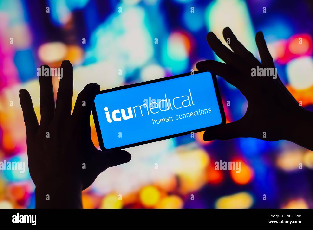 In dieser Fotoabbildung wird das Logo von ICU Medical auf einem Smartphone-Bildschirm angezeigt. (Foto: Rafael Henrique / SOPA Images/Sipa USA) Stockfoto