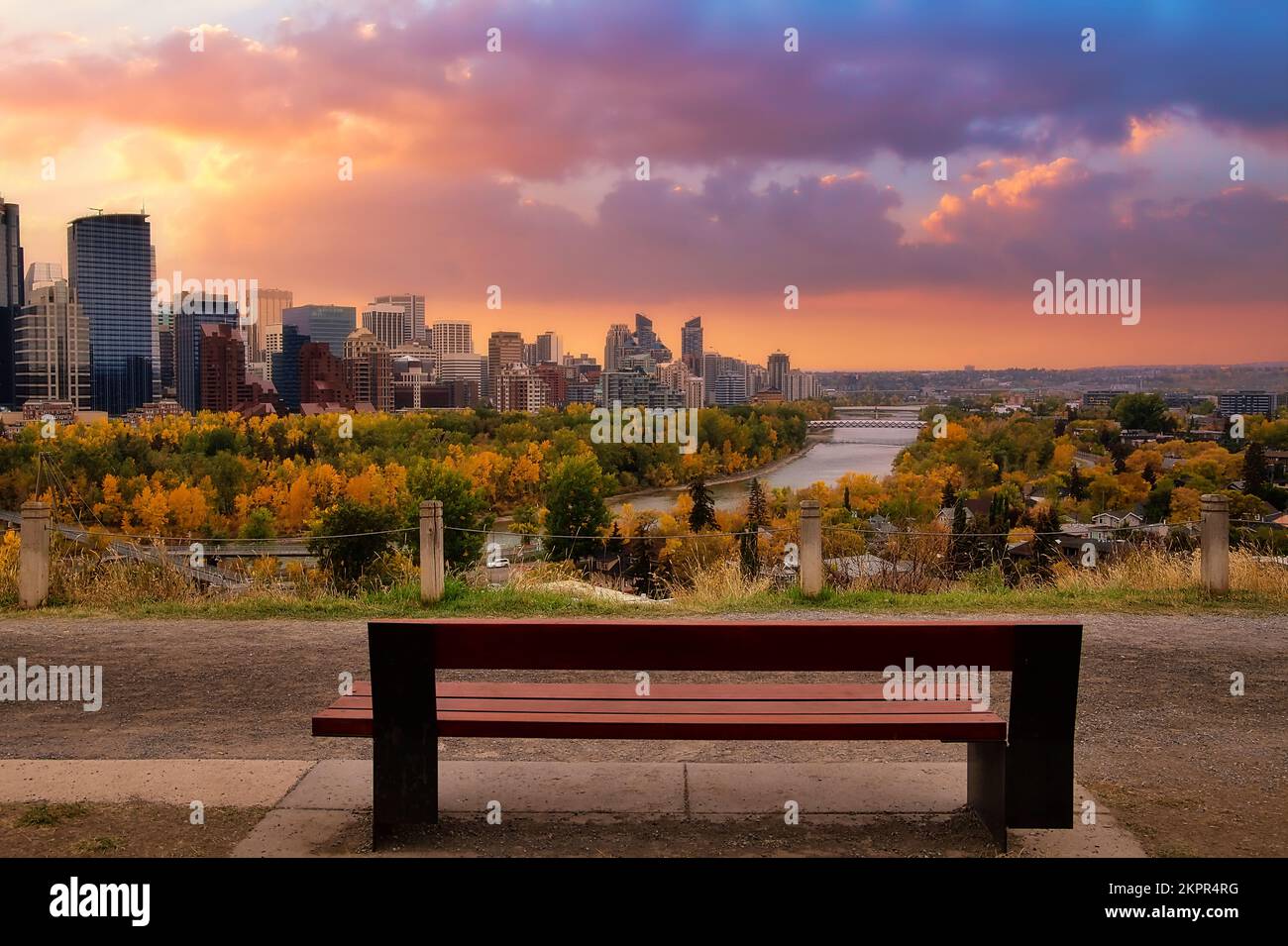 Bank Lookout Über Downtown Calgary Bei Sonnenaufgang Stockfoto