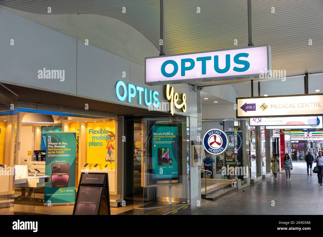 Optus Telekommunikationsgeschäft im Stadtzentrum von Melbourne, Victoria, Australien, verkauft Mobiltelefone und Datentarife im Internet Stockfoto