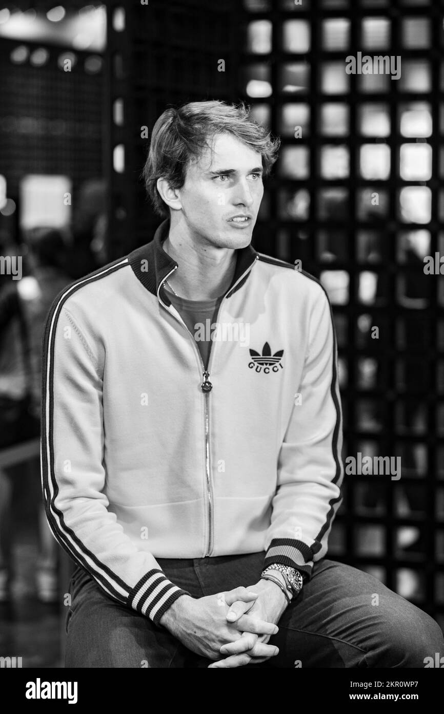 München, Deutschland. 28.. November 2022. Alexander Zverev bei der Pressekonferenz von ImproVR auf der ISPO am 28.11.2022 in München. -- Alexander Zverev auf der Pressekonferenz von ImproVR auf der ISPO am 28. November 2022 in München. (Foto: Alexander Pohl/Sipa USA) Guthaben: SIPA USA/Alamy Live News Stockfoto