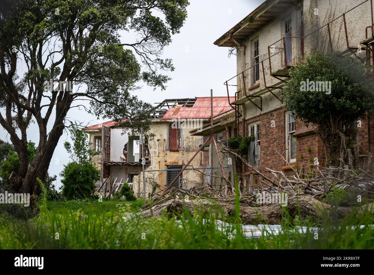 Verfallene Krankenhausgebäude, Patea, Taranaki, Nordinsel, Neuseeland Stockfoto