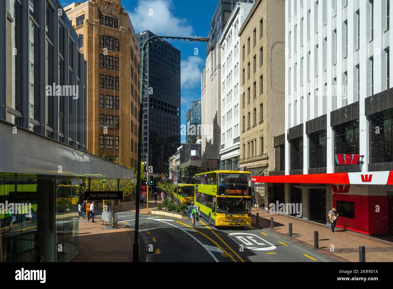 Lambton Quay, Haupteinkaufsstraße in Wellington, Nordinsel, Neuseeland Stockfoto