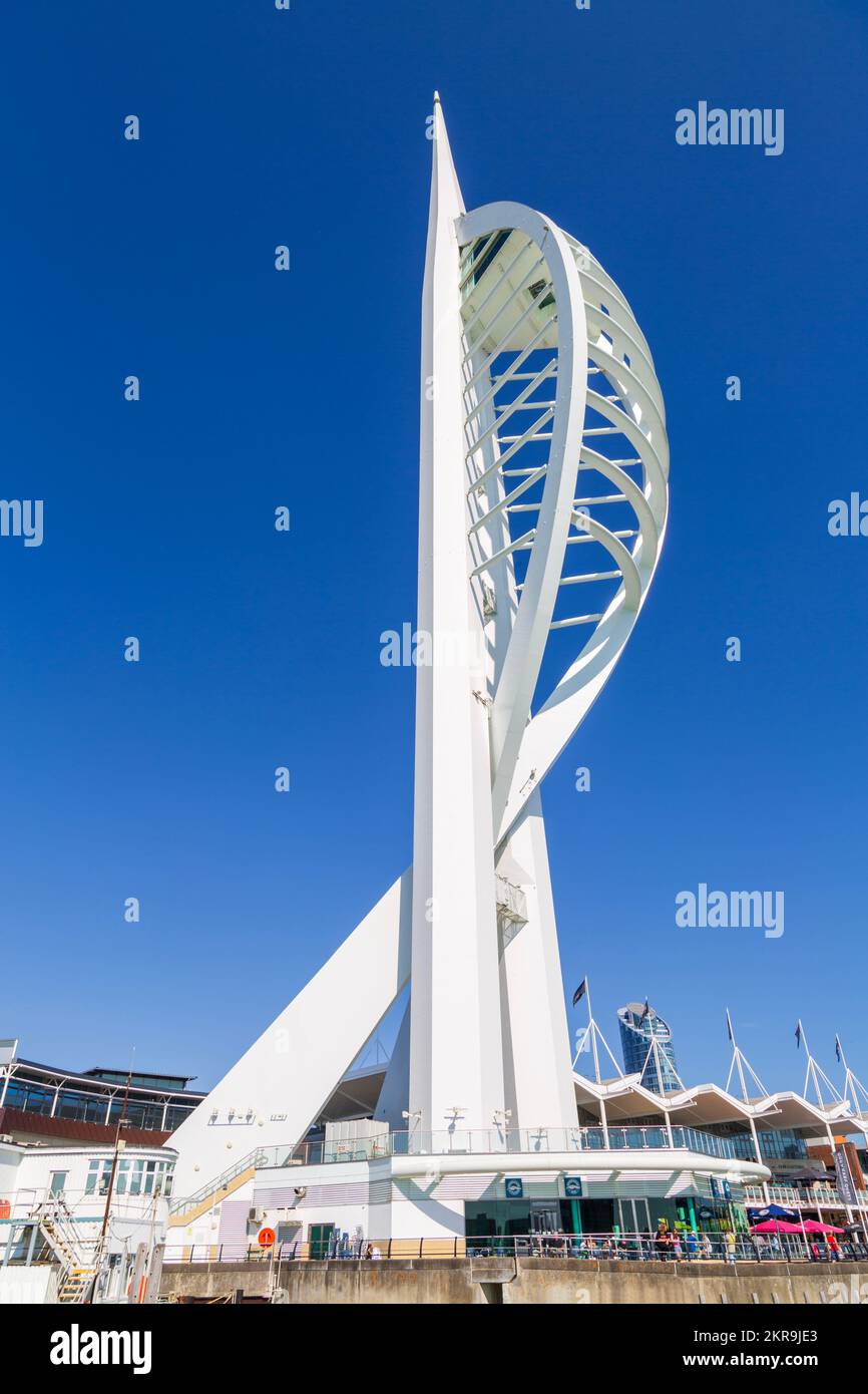 Spinnaker Tower, Gunwharf Quay, Portsmouth, Hampshire, England, Vereinigtes Königreich Stockfoto