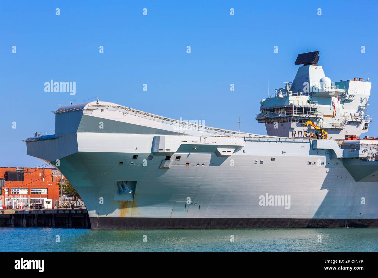 Queen Elizabeth Aircraft Carrier, Royal Navy Base, Portsmouth, Hampshire, England, Großbritannien Stockfoto