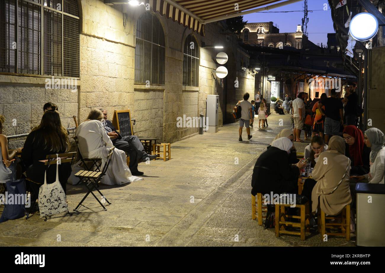 ABU ATA Zaman Coffee Shop an der Ecke New Gate Street und Les Feres Street im christlichen Viertel in der Altstadt von Jerusalem, Israel. Stockfoto