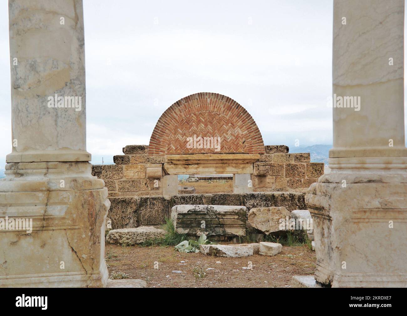 Laodikeia, Denizli, Türkei, September 2018: Architektonische Überreste der antiken Stadt Laodikya, Laodikya ist eine archäologische Stätte in der Stadt Deniz Stockfoto