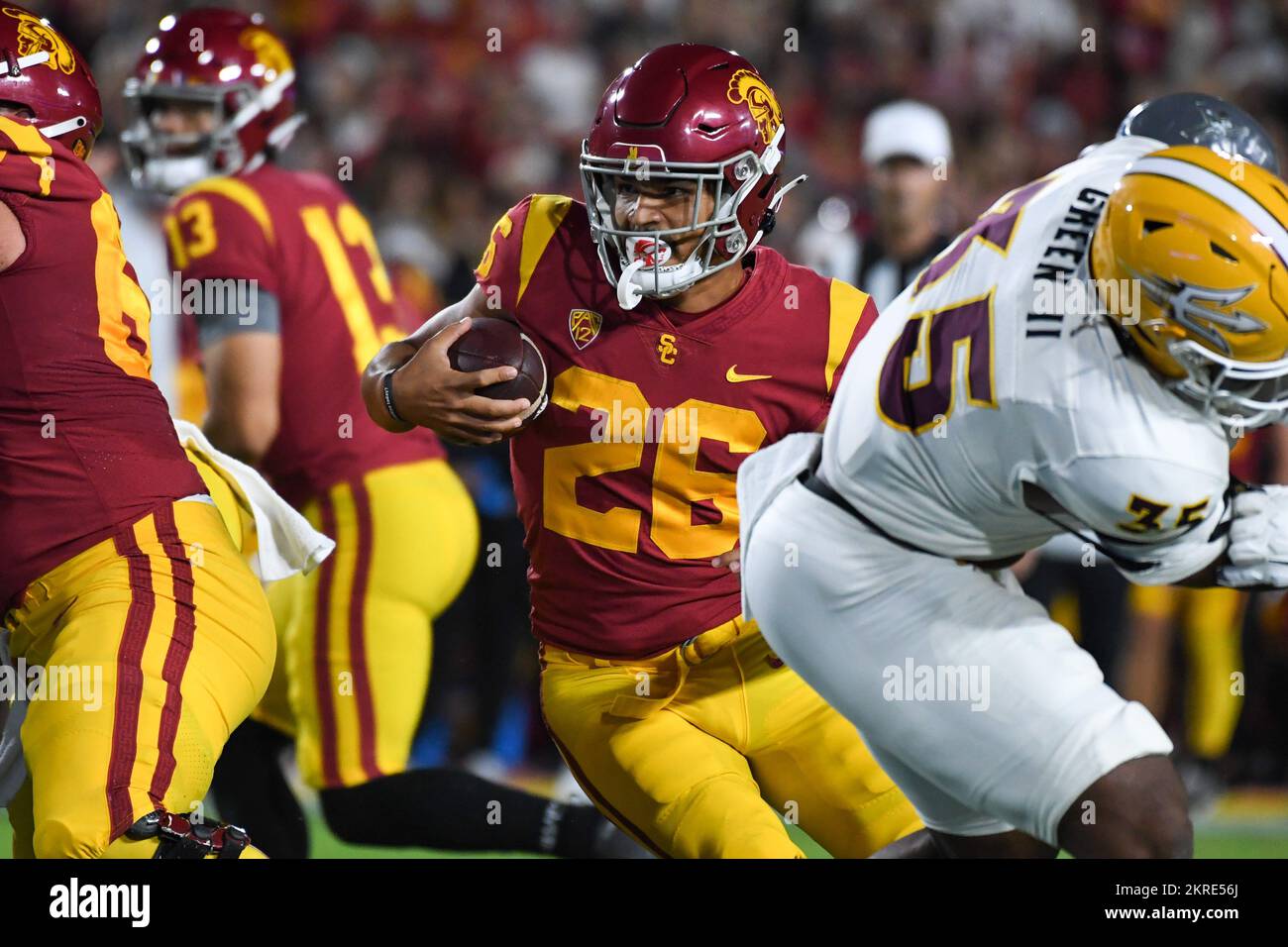 Südkalifornische Trojaner laufen Travis Dye (26) während eines NCAA-Fußballspiels gegen die Arizona State Sun Devils zurück, Samstag, 1. Oktober 2022, in Stockfoto