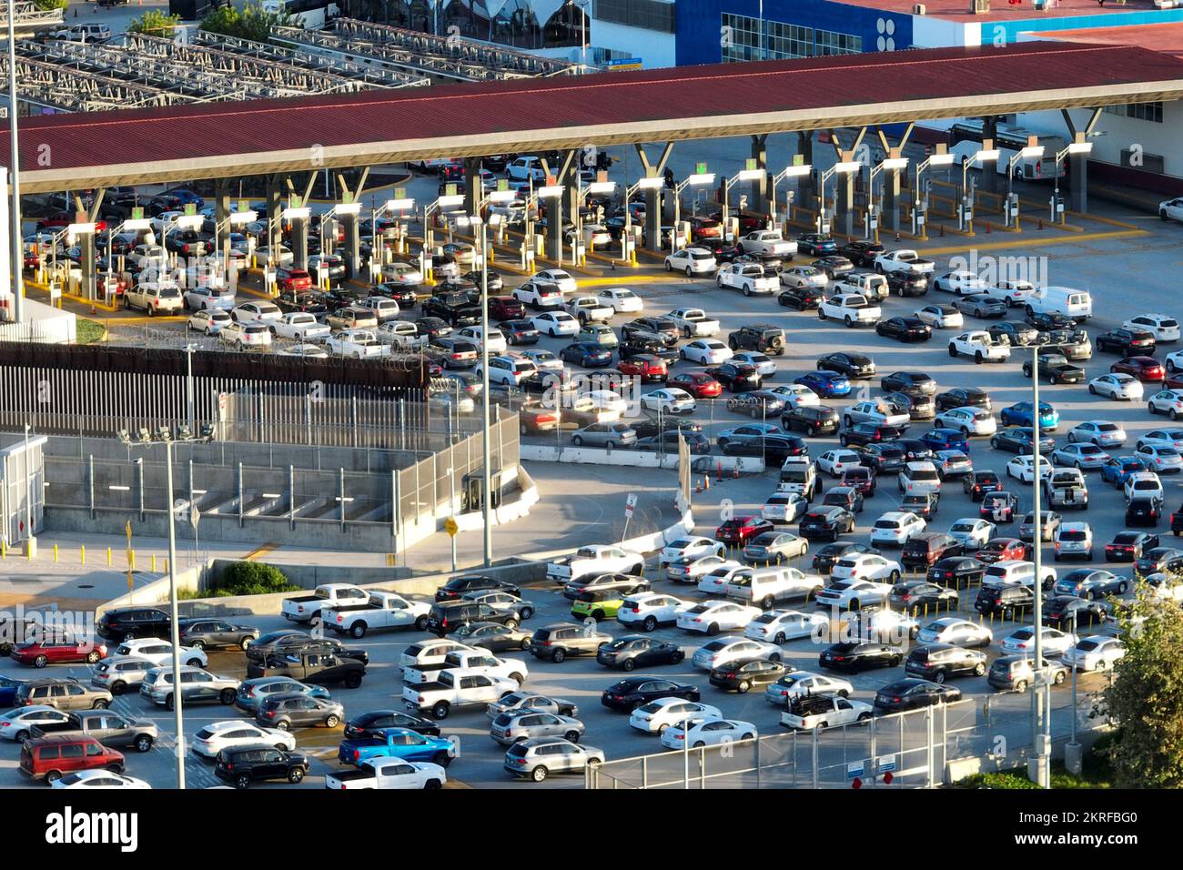 Allgemeiner Überblick über den Grenzübergang San Ysidro am Montag, den 24. Oktober 2022, in San Ysidro, Kalifornien (Dylan Stewart/Bild von Sport) Stockfoto