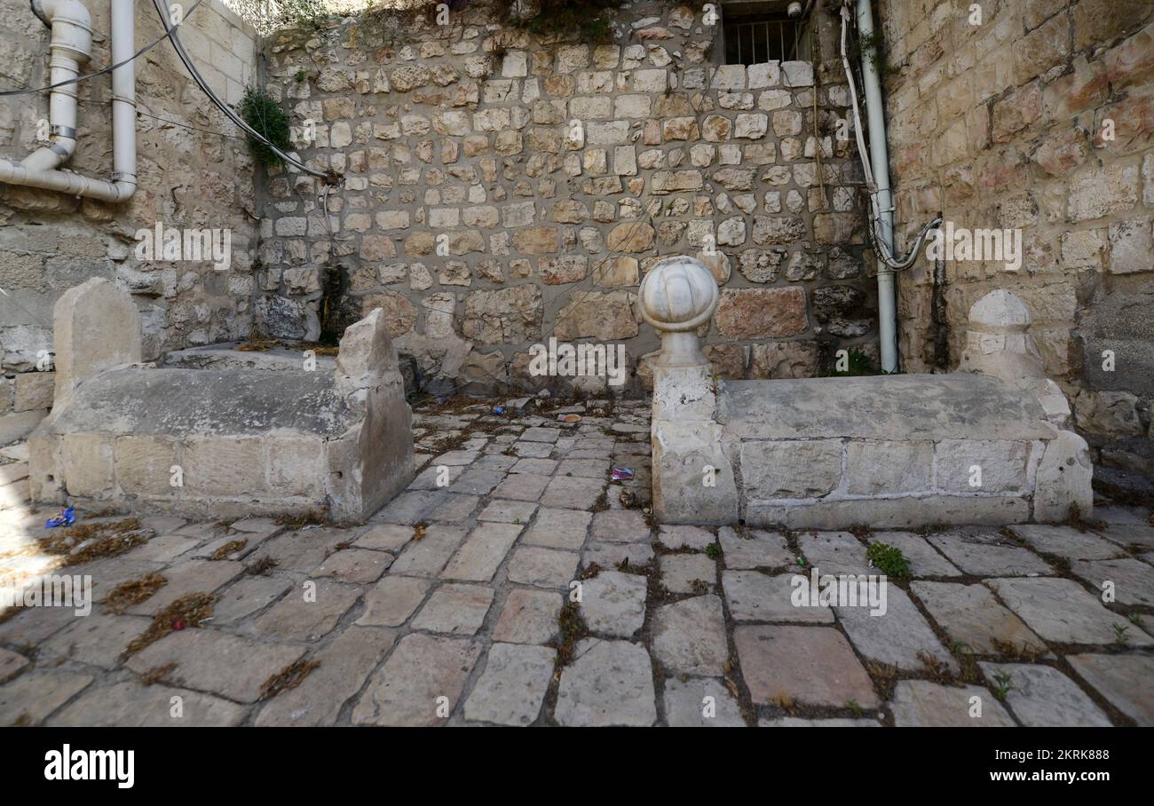Zwei Gräber am Jaffa-Tor in der Altstadt von Jerusalem, Israel. Stockfoto