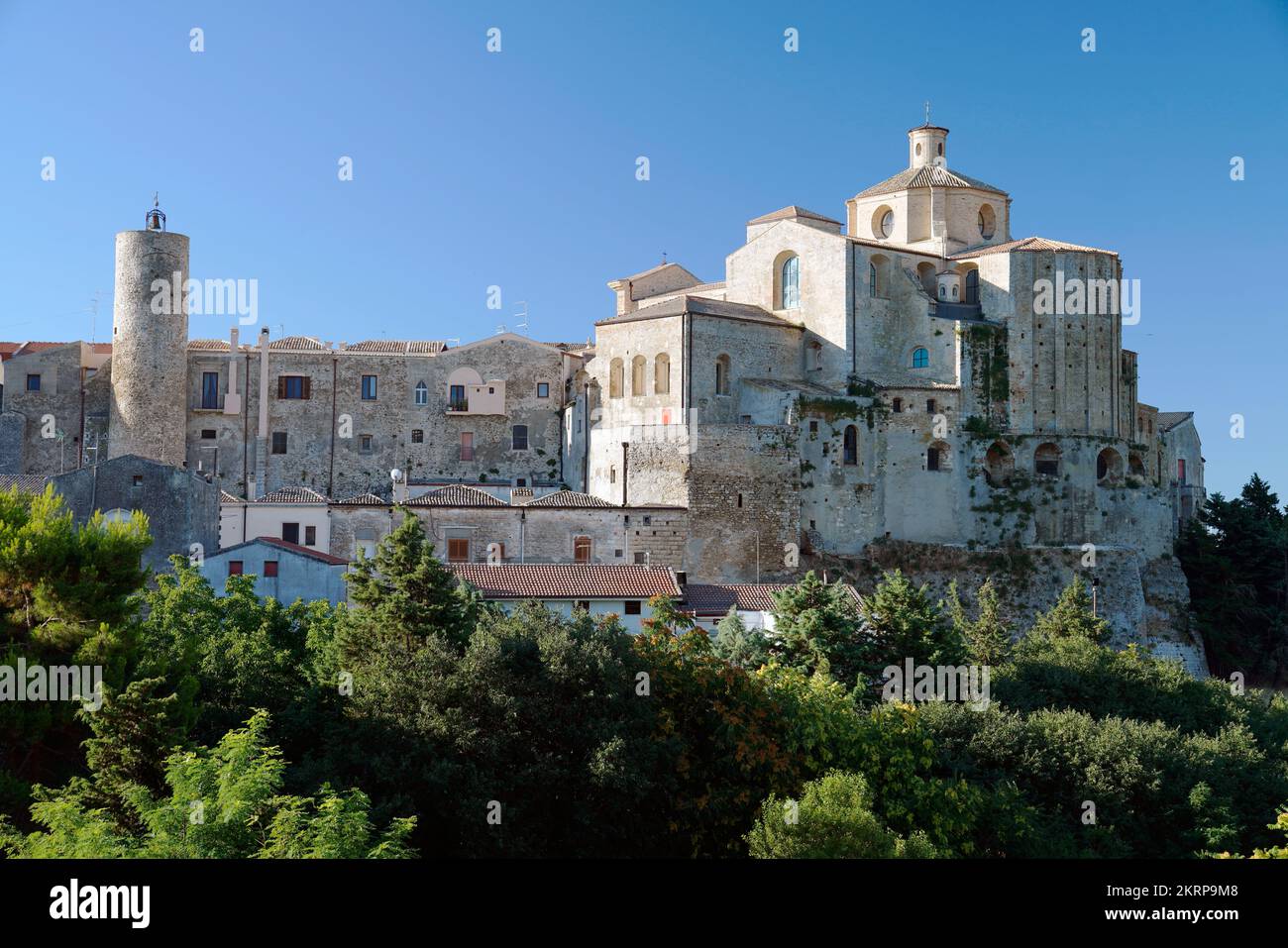 Blick auf Irsina, Landschaft um Irsina, Provinz Matera, Region Basilikata, Italien Stockfoto
