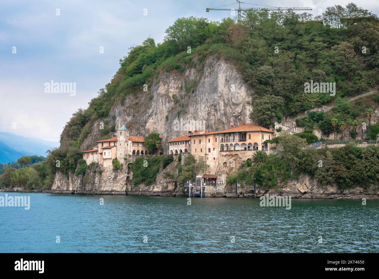 Santa Caterina del Sasso, Blick auf das Kloster Santa Caterina del